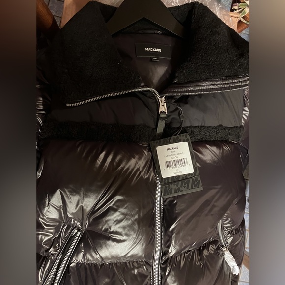 NWT Mackage Miya Shearling Trim Puffer Jacket Medium - Picture 4 of 10